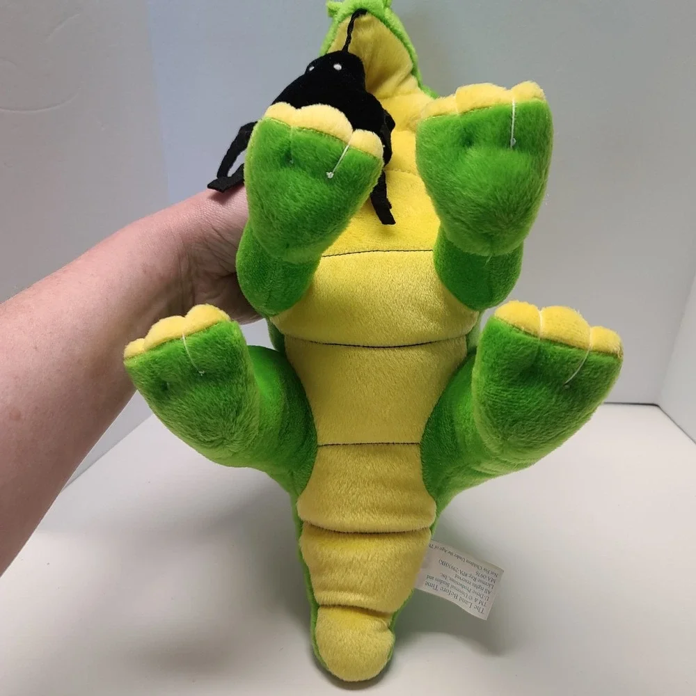 VTG Universal Studios The Land Before Time Toy Network SPIKE Plush With Spider